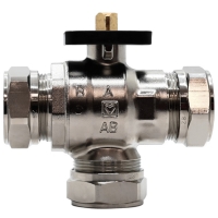 3 járatú váltószelep roppantógyűrűs csatlakozással rézcsövekhez